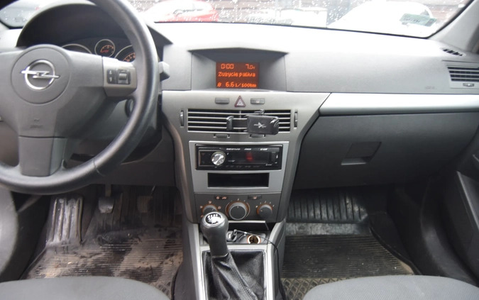 Opel Astra cena 7000 przebieg: 314000, rok produkcji 2005 z Piastów małe 79